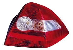 Feu arrière droit modèle 4 porte pour RENAULT MEGANE de 2002 à 2005, Neuf